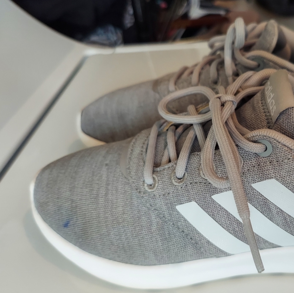 Adidas - Picture 5 of 5